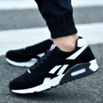 In the spring of Korean men's sports shoes running shoes shoes tide Agam male autumn air cushion shoes